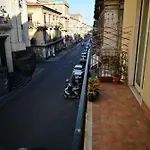 Trinita Centre - Locazione Turistica Affitto Breve *