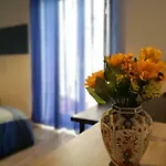 Trinita Centre - Locazione Turistica Affitto Breve Apartment *
