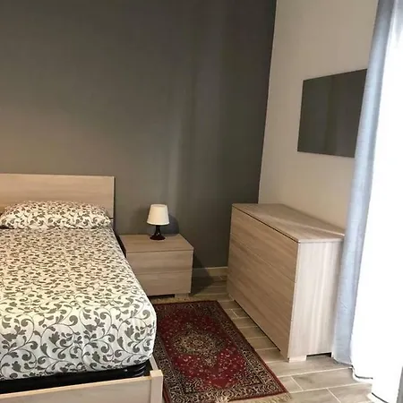 Trinita Centre - Locazione Turistica Affitto Breve *