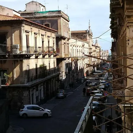 Trinita Centre - Locazione Turistica Affitto Breve *