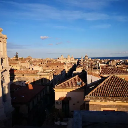 Trinita Centre - Locazione Turistica Affitto Breve 카타니아