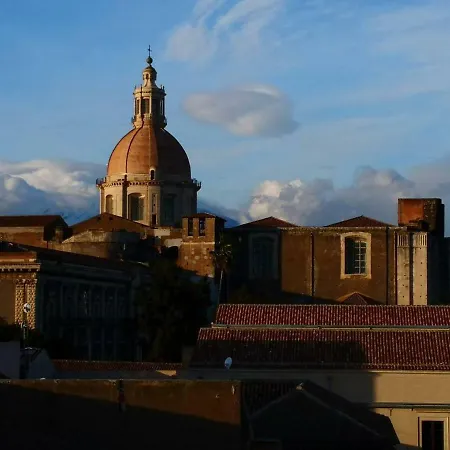 Trinita Centre - Locazione Turistica Affitto Breve 카타니아