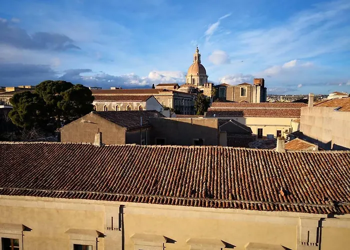 Trinita Centre - Locazione Turistica Affitto Breve * 카타니아